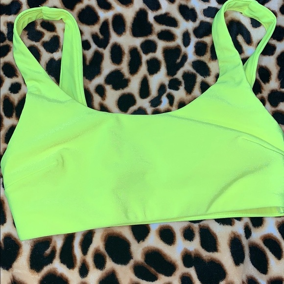 Bikini top 👙 🎾 - Picture 3 of 3